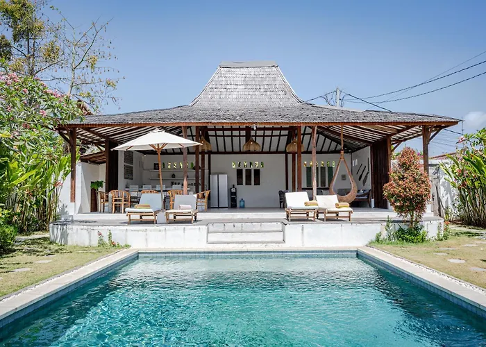 Lautan Biru Bingin Villa *